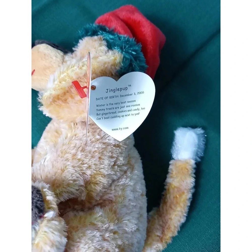Lot Of 2 Christmas TY Beanie Babies JinglePup & Spruce Attic Treasures Santa Hat